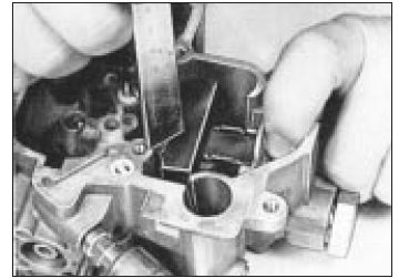 Fuel and exhaust systems - carburettor models