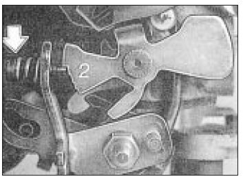 Fuel and exhaust systems - carburettor models